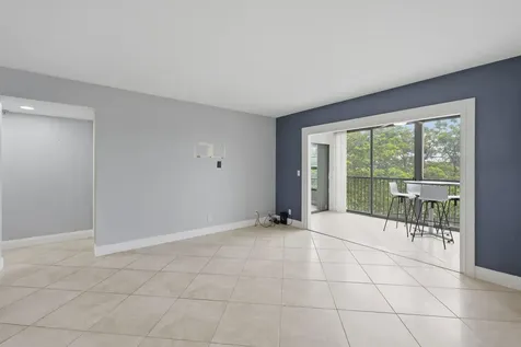 2206 S Cypress Bend Drive Pompano Beach FL 33069