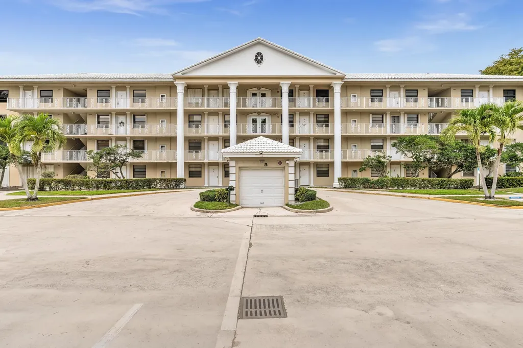 3507 Village Boulevard West Palm Beach FL 33409
