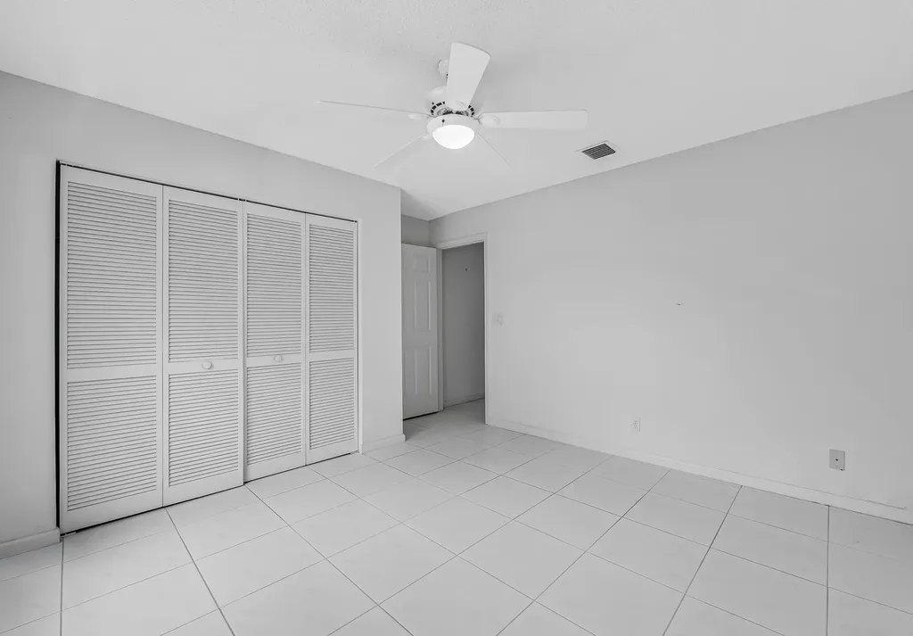 9758 Harbour Lake Circle Boynton Beach FL 33437