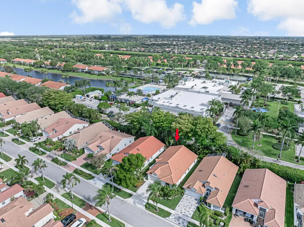 9758 Harbour Lake Circle Boynton Beach FL 33437