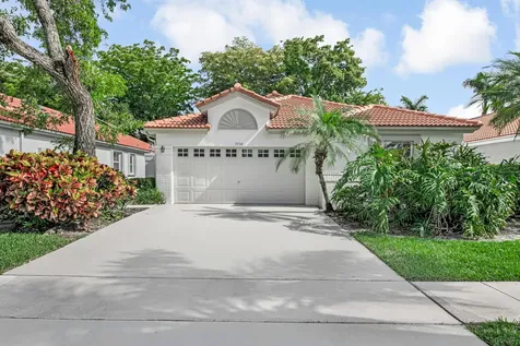 9758 Harbour Lake Circle Boynton Beach FL 33437