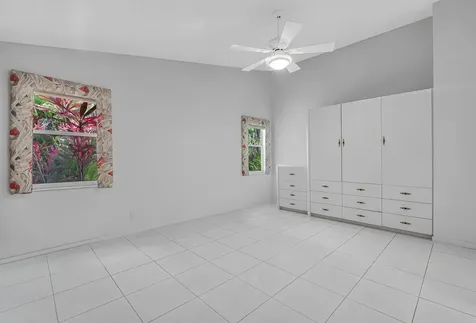 9758 Harbour Lake Circle Boynton Beach FL 33437