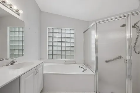 9758 Harbour Lake Circle Boynton Beach FL 33437