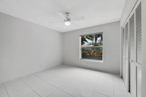 9758 Harbour Lake Circle Boynton Beach FL 33437