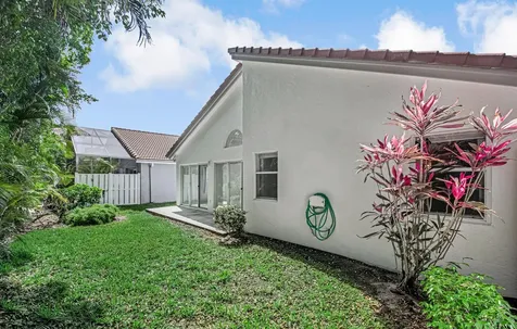 9758 Harbour Lake Circle Boynton Beach FL 33437