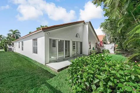 9758 Harbour Lake Circle Boynton Beach FL 33437