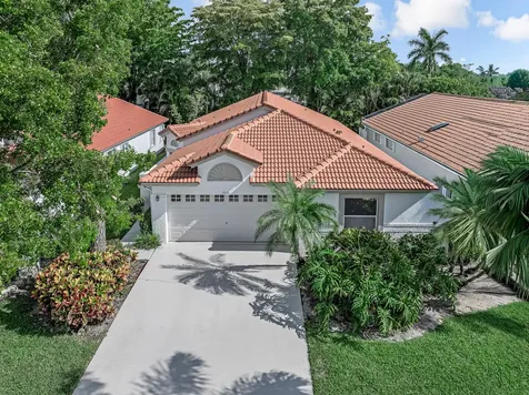 9758 Harbour Lake Circle Boynton Beach FL 33437