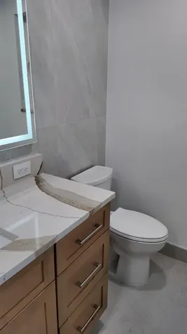 204 S Seacrest Circle Delray Beach FL 33444