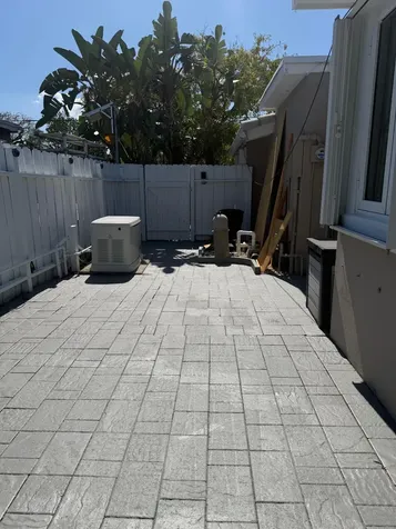 204 S Seacrest Circle Delray Beach FL 33444