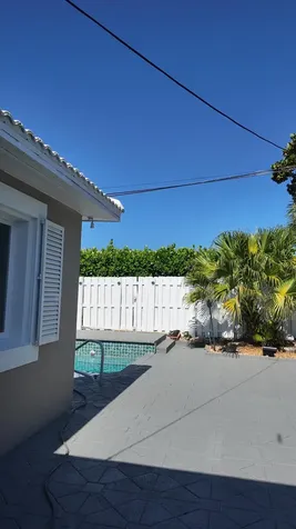 204 S Seacrest Circle Delray Beach FL 33444