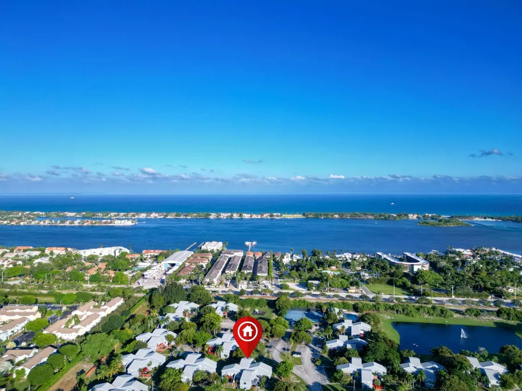 7 Crossings Circle Boynton Beach FL 33435
