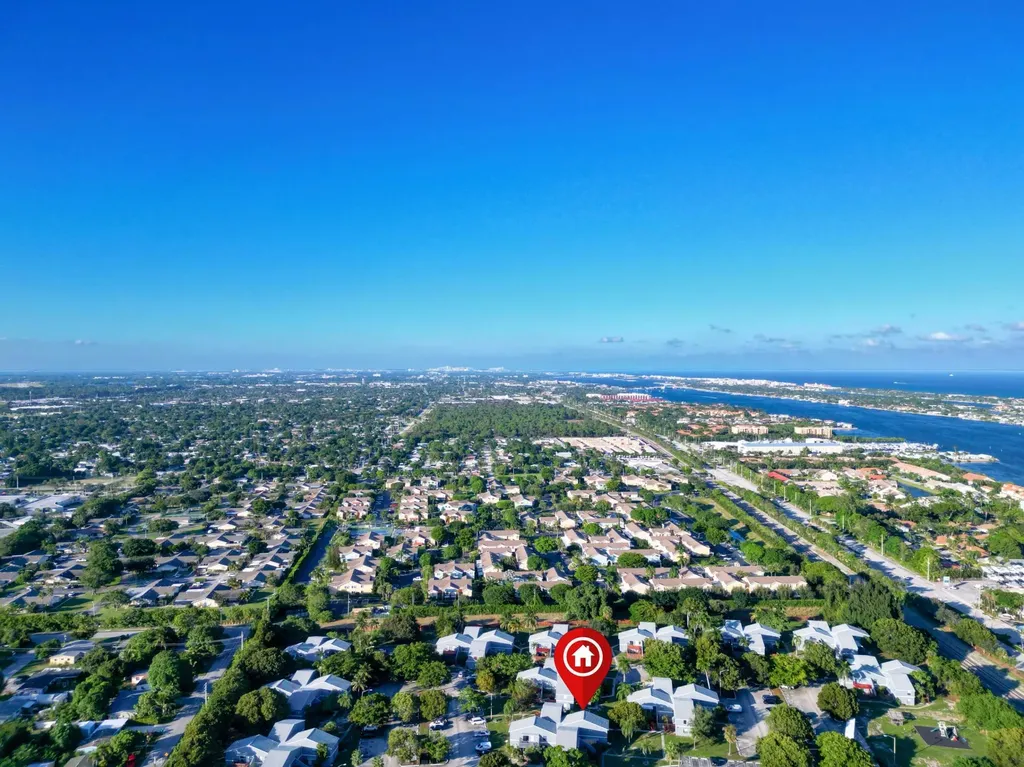 7 Crossings Circle Boynton Beach FL 33435