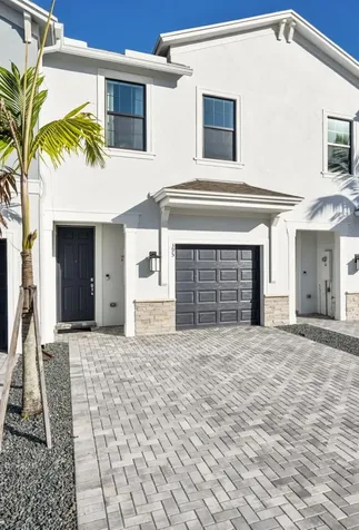 395 SW Sally Way Stuart FL 34997