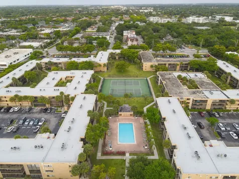 8415 SW 107th Avenue Miami FL 33173