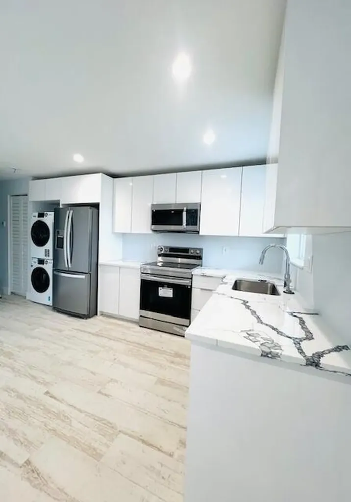 206 SE 1st Avenue Delray Beach FL 33444