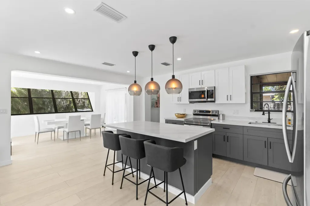 235 NE 20th Street Boca Raton FL 33431