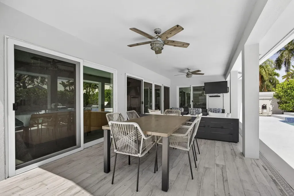 2760 White Wing Lane West Palm Beach FL 33409