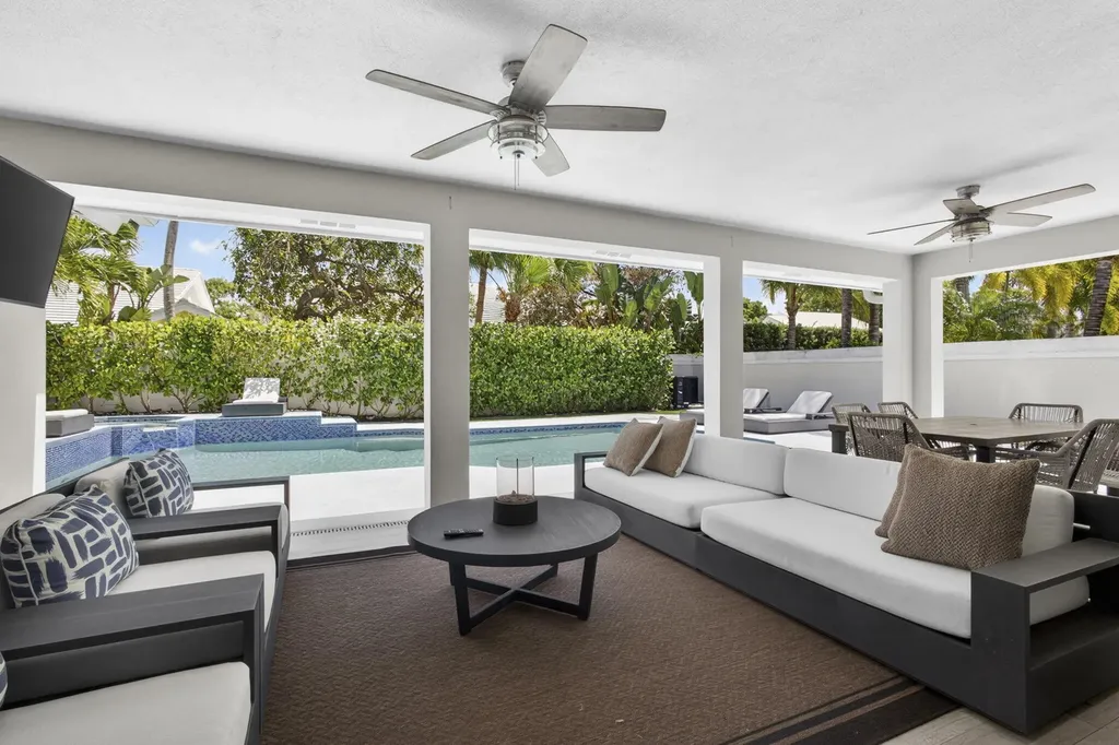 2760 White Wing Lane West Palm Beach FL 33409