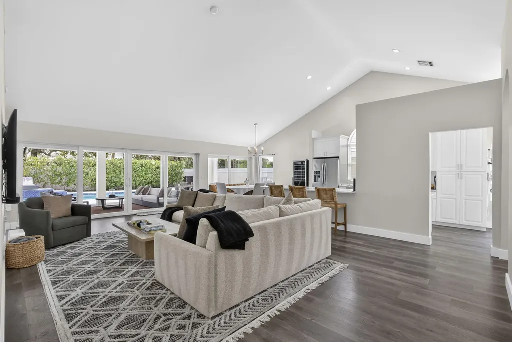2760 White Wing Lane West Palm Beach FL 33409