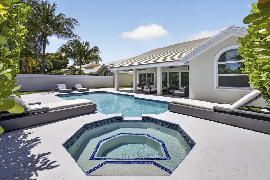 2760 White Wing Lane West Palm Beach FL 33409