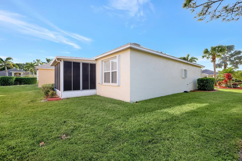 211 NW Zanzibar Place Port St Lucie FL 34986