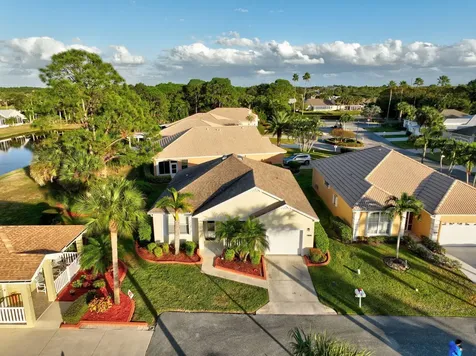 211 NW Zanzibar Place Port St Lucie FL 34986