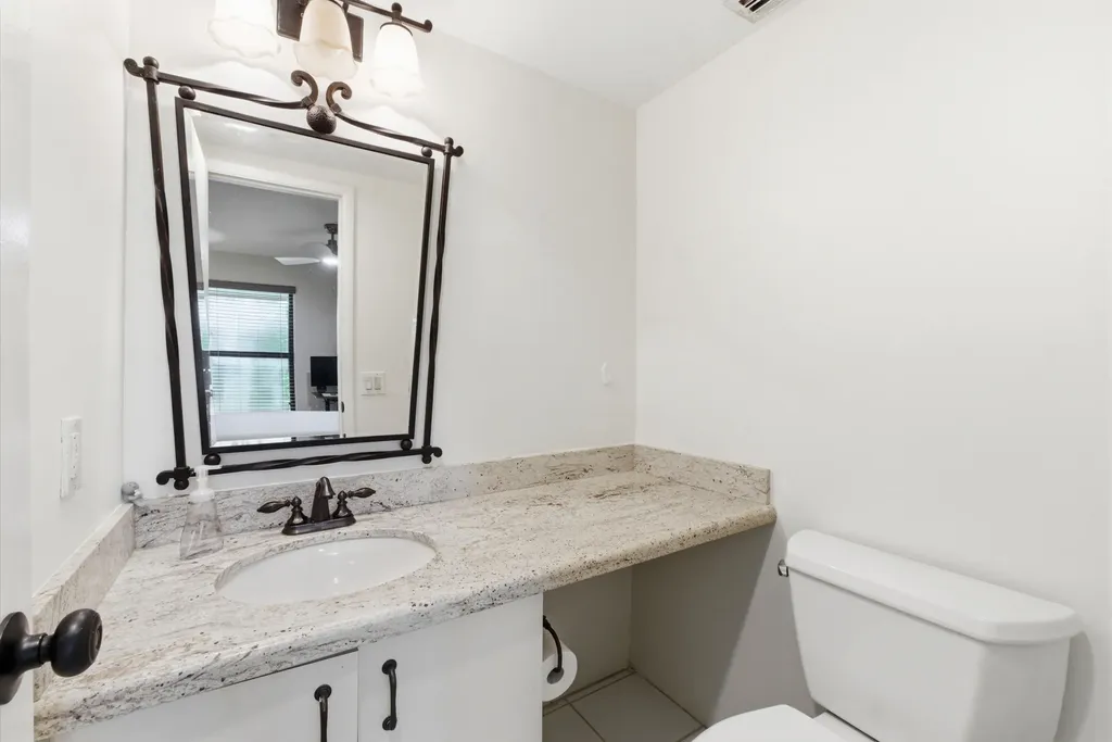 6043 Bayview Drive Fort Lauderdale FL 33308