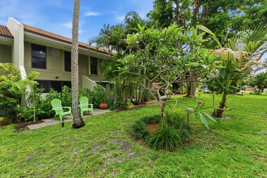 6043 Bayview Drive Fort Lauderdale FL 33308