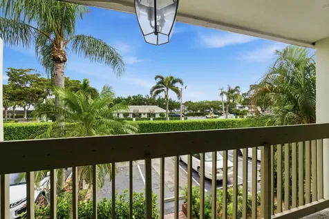 6043 Bayview Drive Fort Lauderdale FL 33308