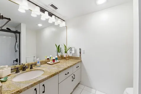 6043 Bayview Drive Fort Lauderdale FL 33308