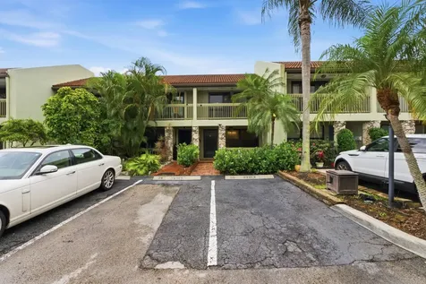 6043 Bayview Drive Fort Lauderdale FL 33308