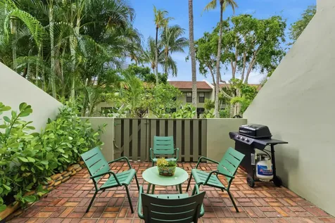 6043 Bayview Drive Fort Lauderdale FL 33308