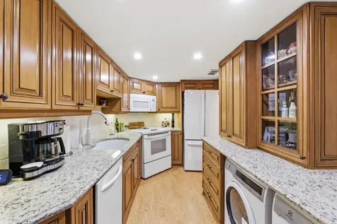 6043 Bayview Drive Fort Lauderdale FL 33308