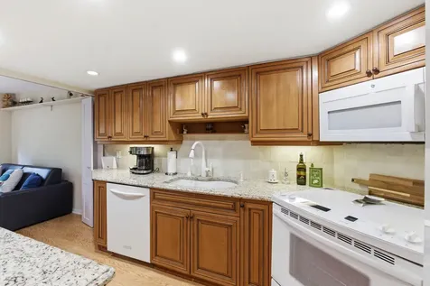 6043 Bayview Drive Fort Lauderdale FL 33308