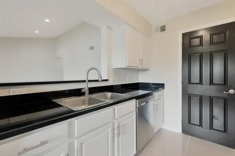 2627 NW 33rd Street Oakland Park FL 33309