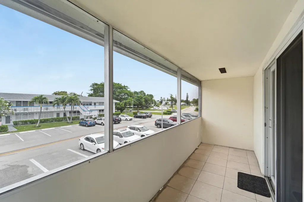 80 Harwood H Deerfield Beach FL 33442