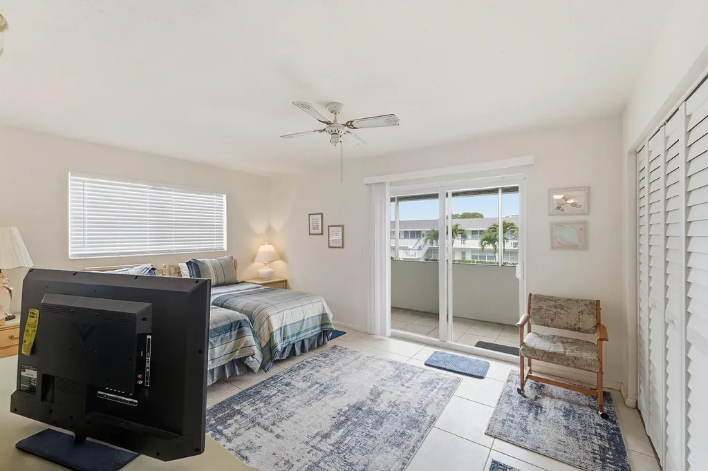 80 Harwood H Deerfield Beach FL 33442