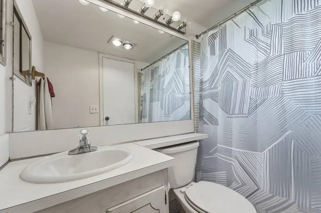 80 Harwood H Deerfield Beach FL 33442