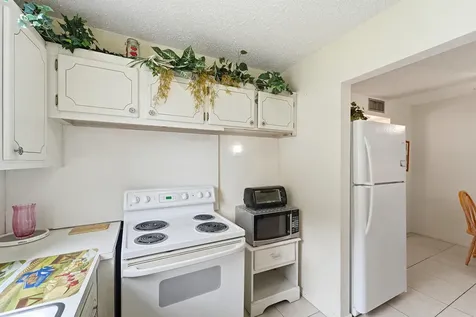 80 Harwood H Deerfield Beach FL 33442