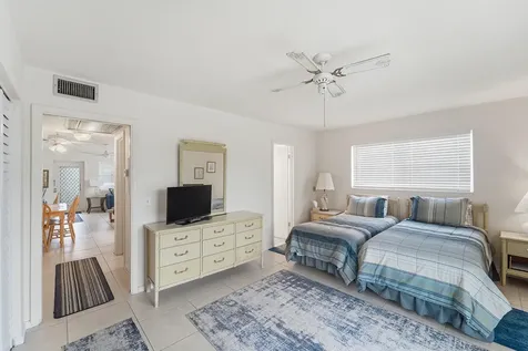 80 Harwood H Deerfield Beach FL 33442