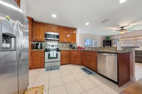 5217 Rising Comet Lane Greenacres FL 33463