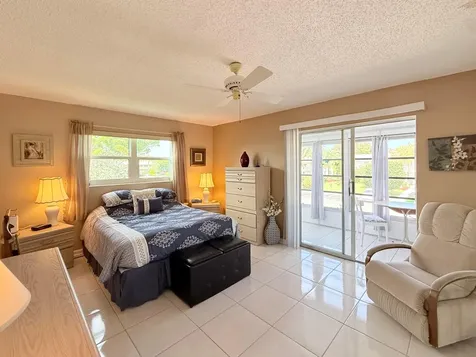 204 Durham D Deerfield Beach FL 33442