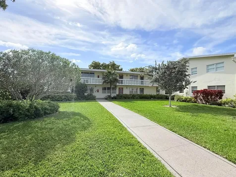 204 Durham D Deerfield Beach FL 33442