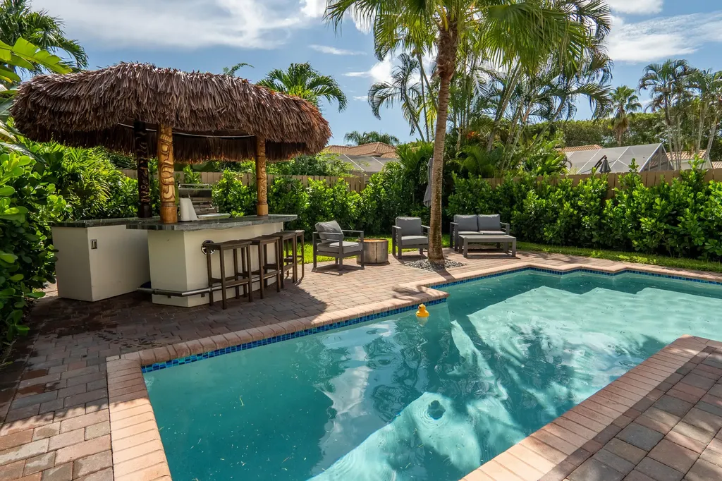 6670 NW 27th Avenue Boca Raton FL 33496