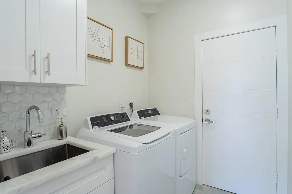 6670 NW 27th Avenue Boca Raton FL 33496
