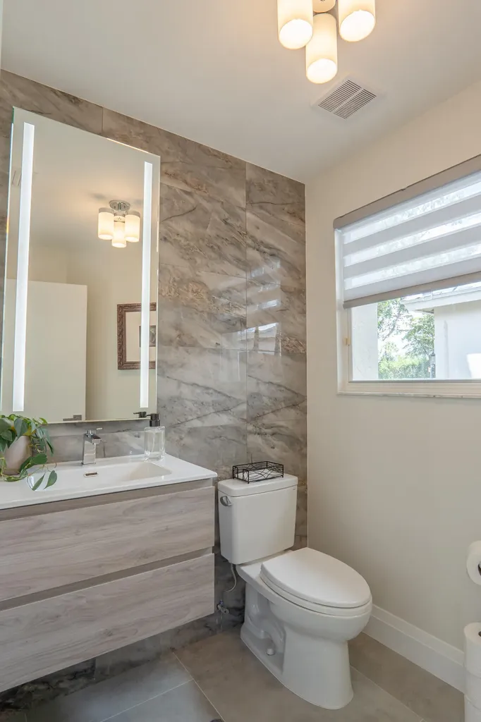 6670 NW 27th Avenue Boca Raton FL 33496