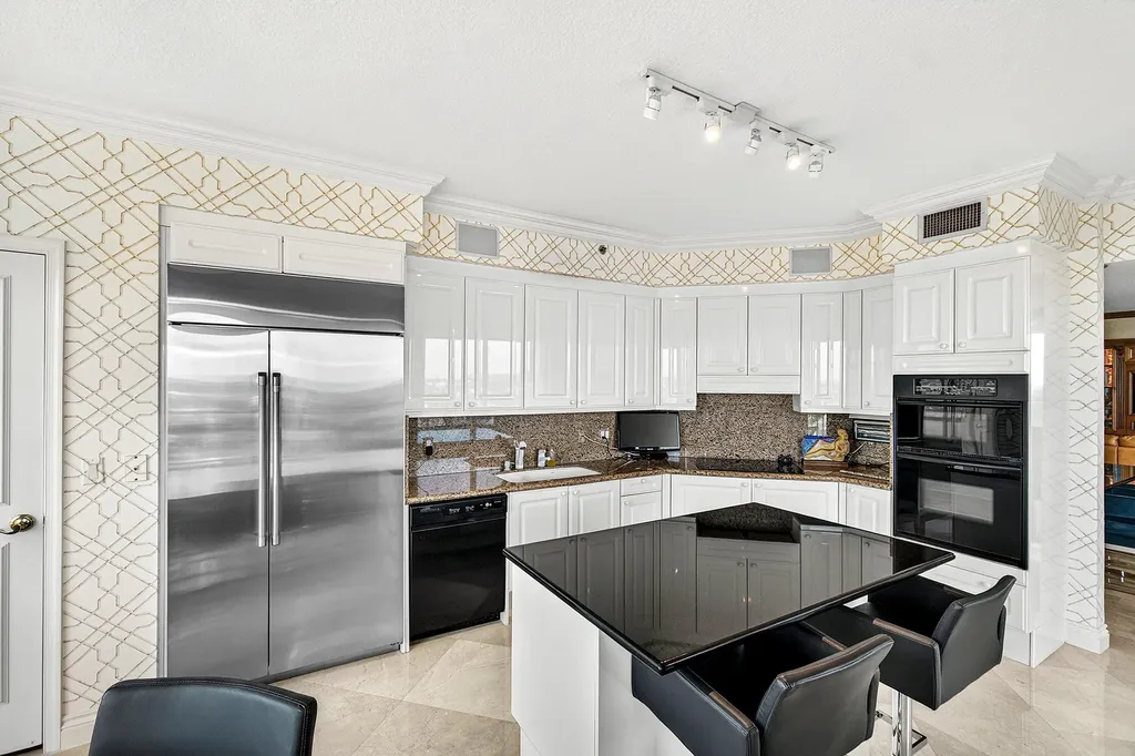 3720 S Ocean Boulevard Highland Beach FL 33487