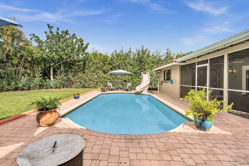 10133 NW 2nd Street Coral Springs FL 33071
