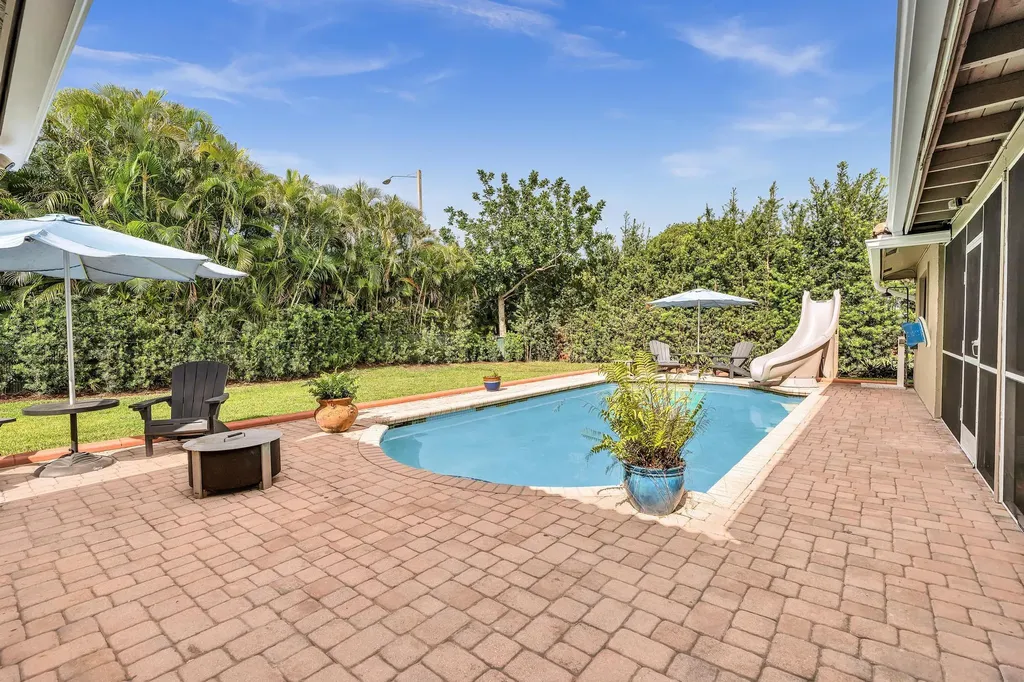 10133 NW 2nd Street Coral Springs FL 33071
