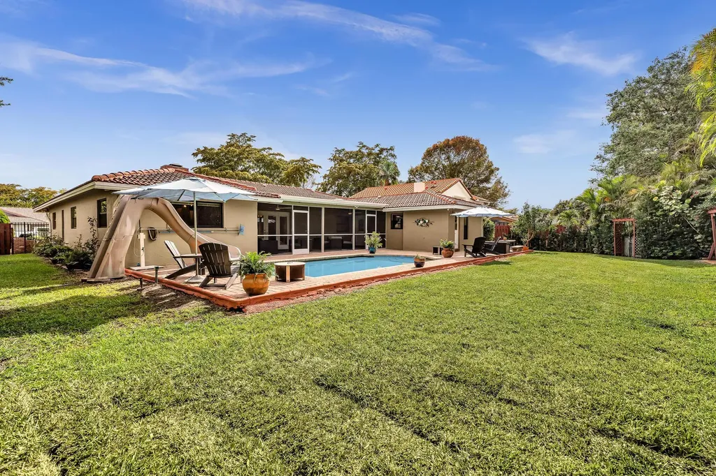 10133 NW 2nd Street Coral Springs FL 33071